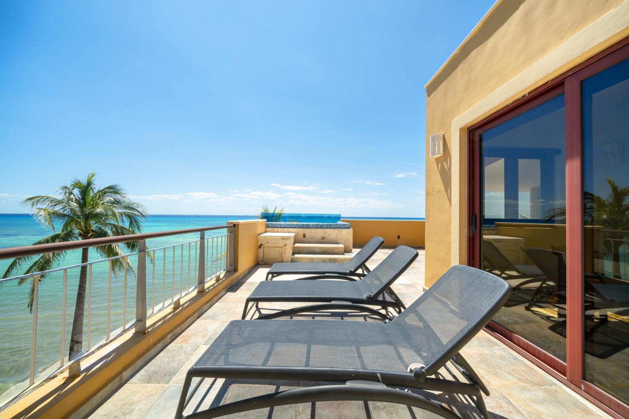 Luxury Beachfront With 3 Bedrooms & Ocean View - El Faro Residences - Reef 301 * Playa del Carmen