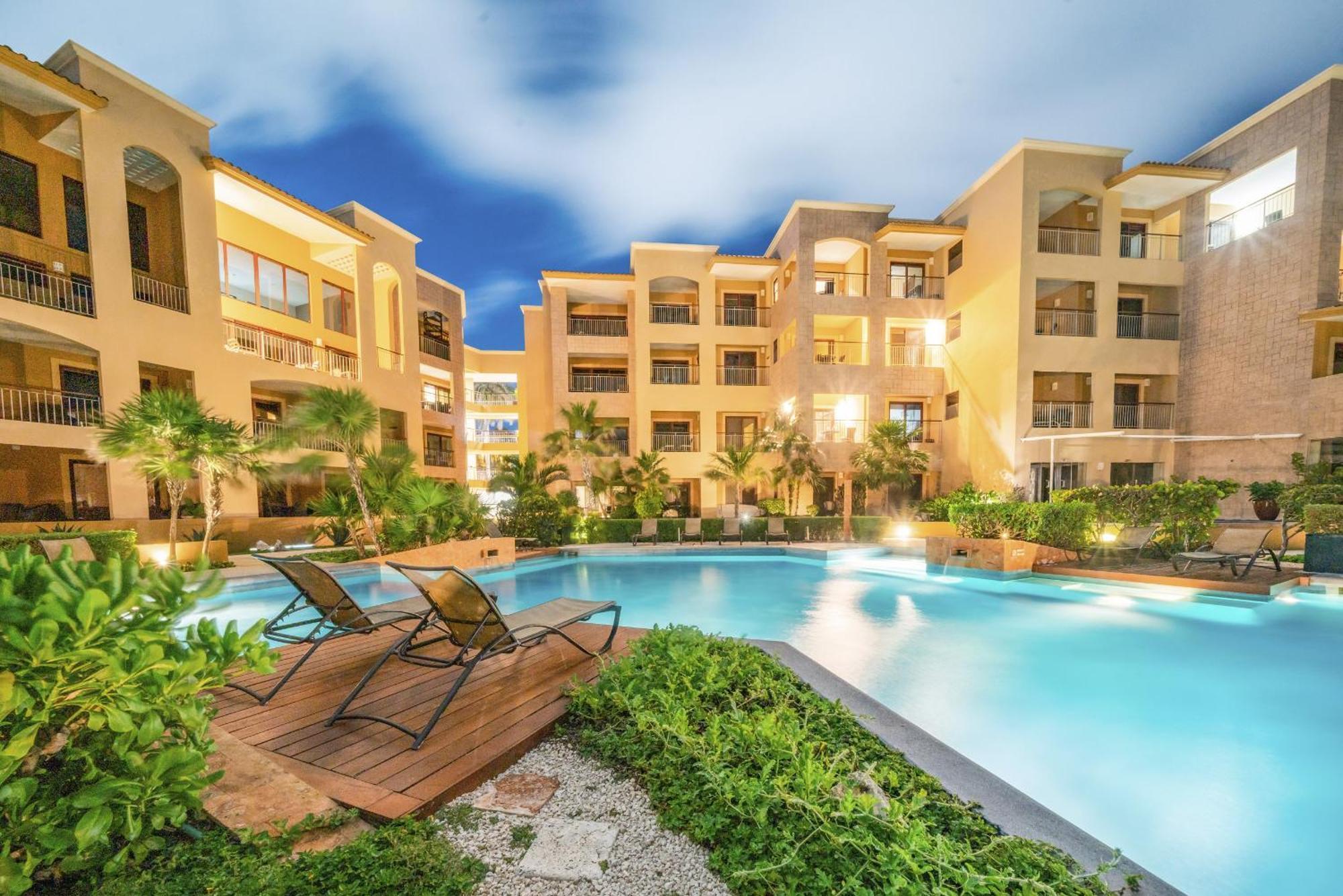Apartment Luxury Beachfront With 3 Bedrooms & Ocean View - El Faro Residences - Reef 301 *