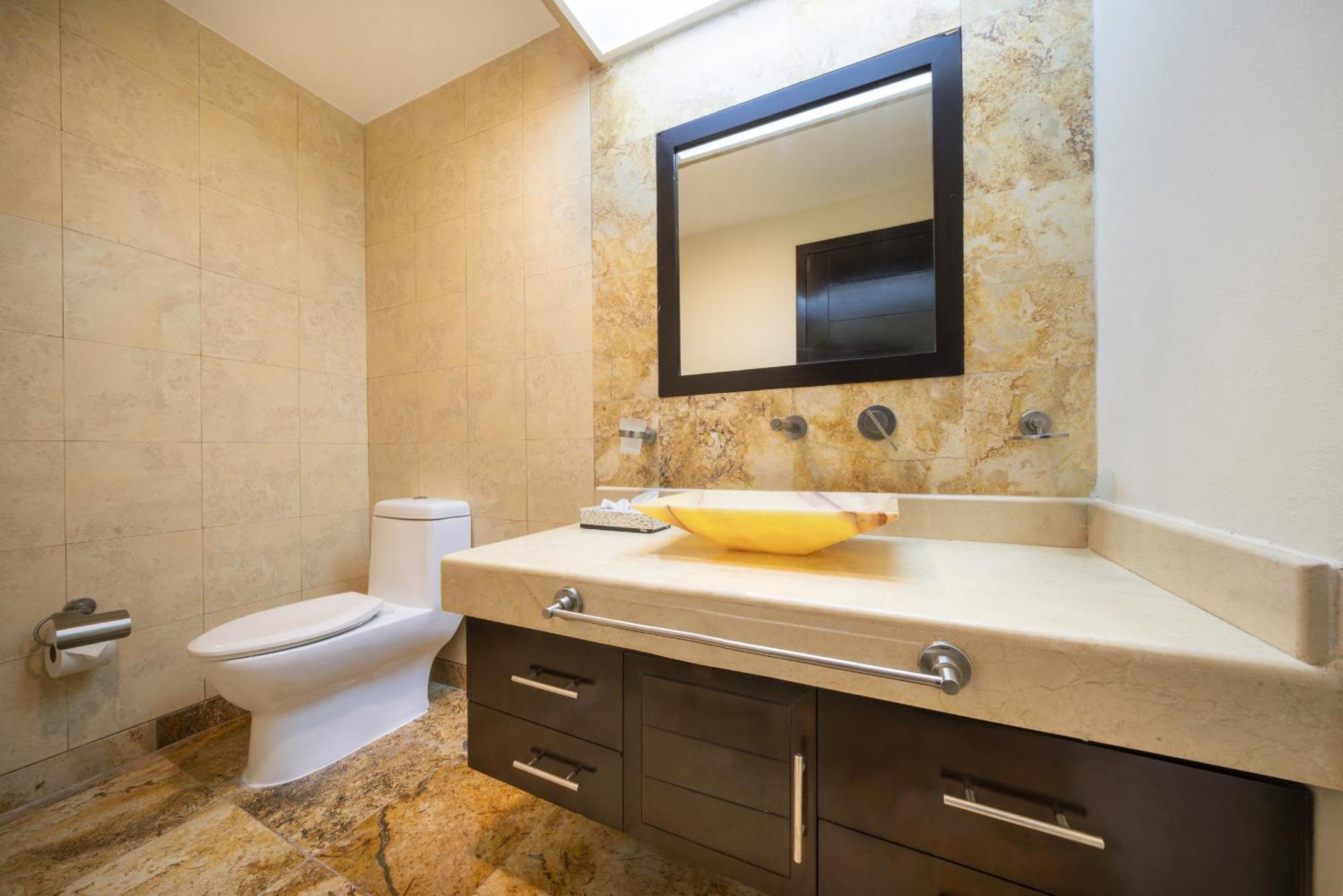 Apartment Luxury Beachfront With 3 Bedrooms & Ocean View - El Faro Residences - Reef 301